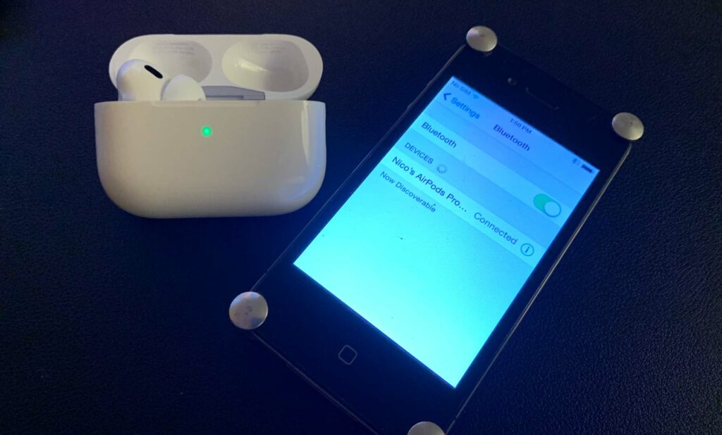 AirPods Pro connected to iPhone 4